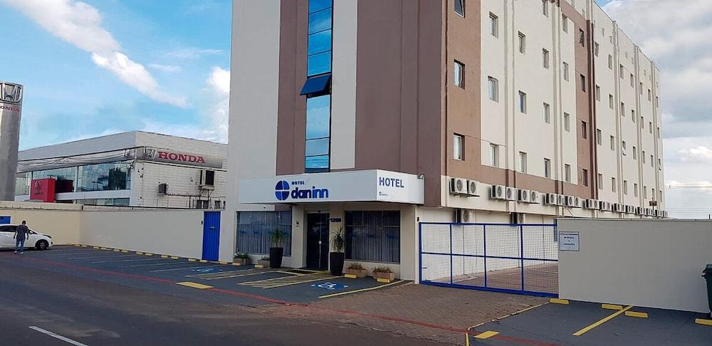 Hotel Dan Inn Sao Carlos By Nacional Inn Exterior foto